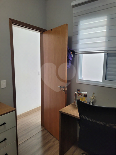 Foto REO1102936