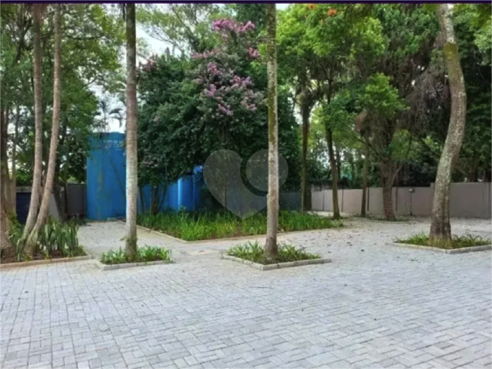 Foto REO1102937