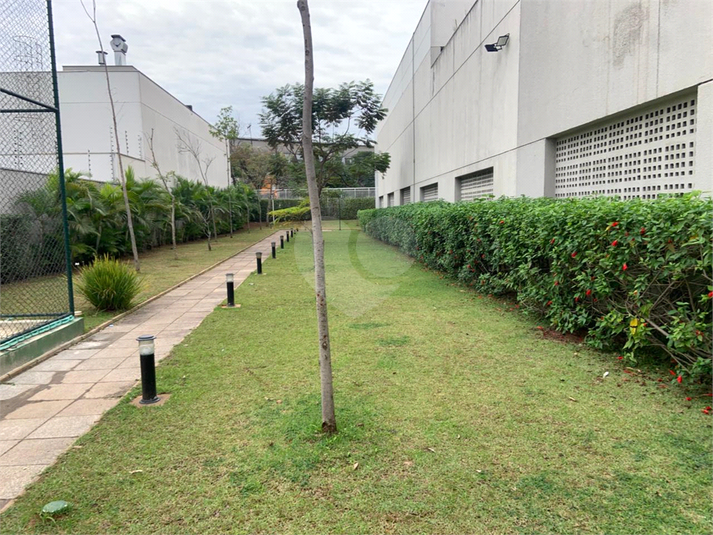 Foto REO1102945