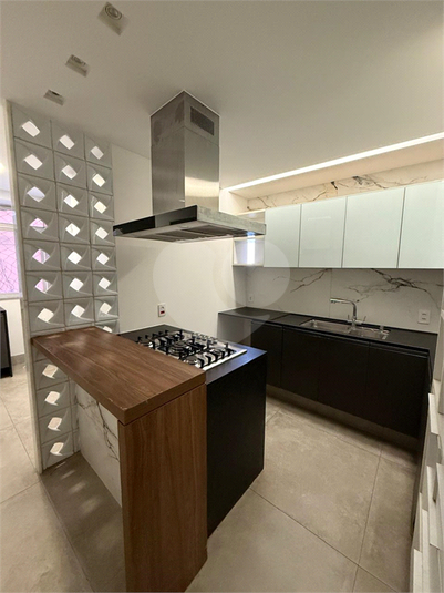Foto REO1102947