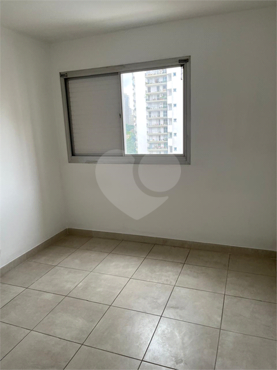 Foto REO1102959