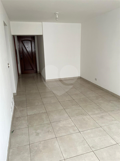 Foto REO1102959