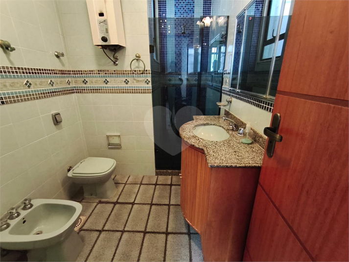 Foto REO1102961