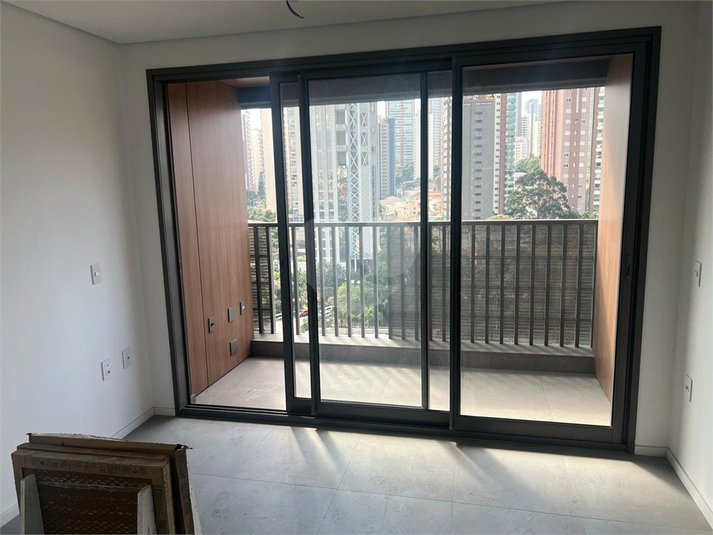 Foto REO1102962