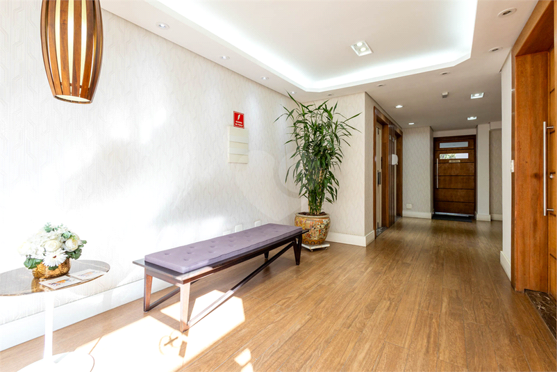 Foto REO1102969