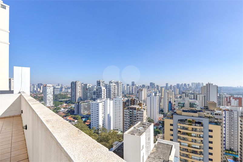 Foto REO1103016