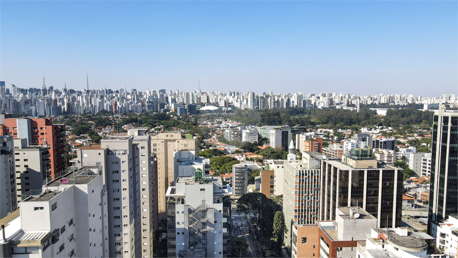 Foto REO1103048