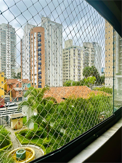 Foto REO1103065
