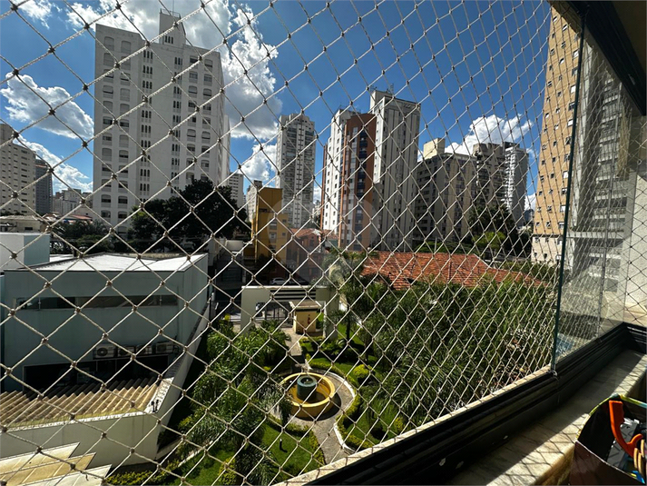 Foto REO1103065