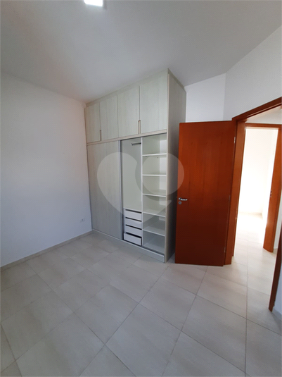 Foto REO1103066