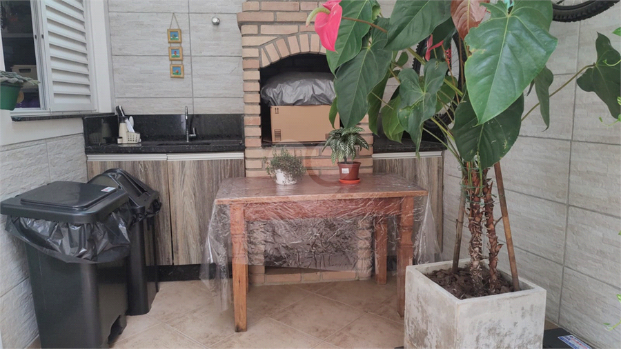 Foto REO1103077