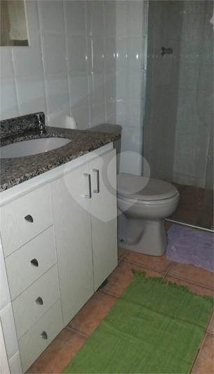 Foto REO1103079