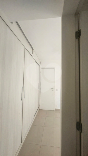 Foto REO1103082