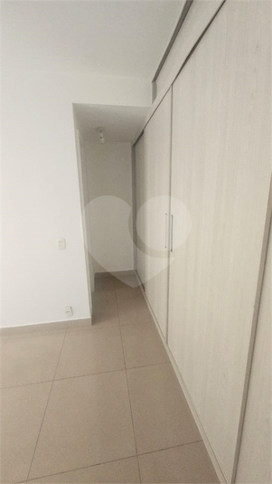 Foto REO1103082