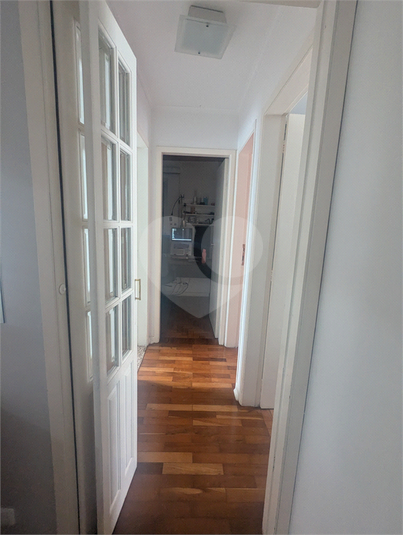 Foto REO1103087