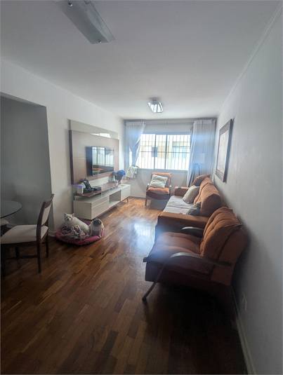Foto REO1103087