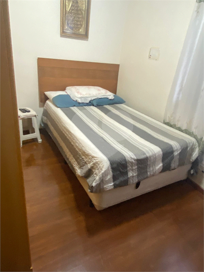Foto REO1103102