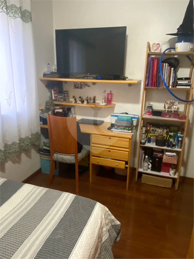 Foto REO1103102
