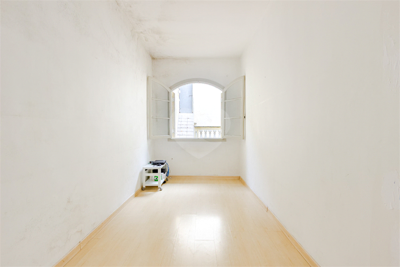 Foto REO1103126
