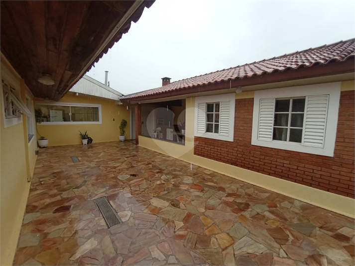 Foto REO1103136