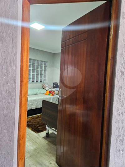 Foto REO1103145