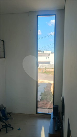 Foto REO1103154