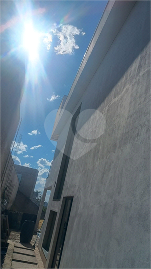 Foto REO1103154