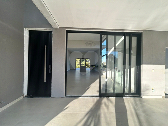 Foto REO1103159