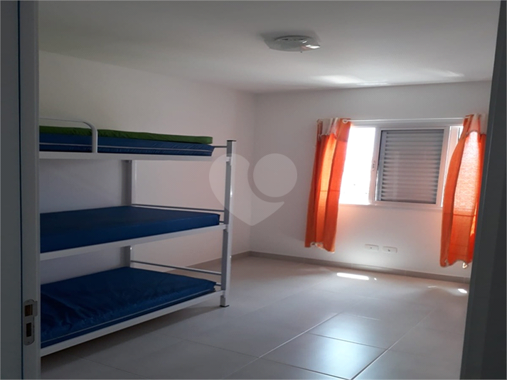 Foto REO1103161