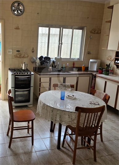 Foto REO1103165