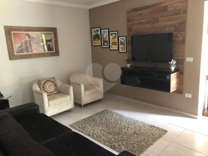 Foto REO1103191