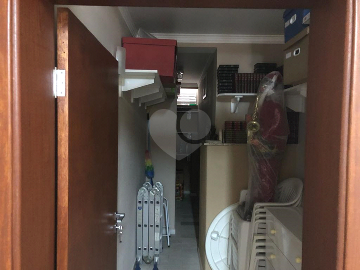 Foto REO1103191