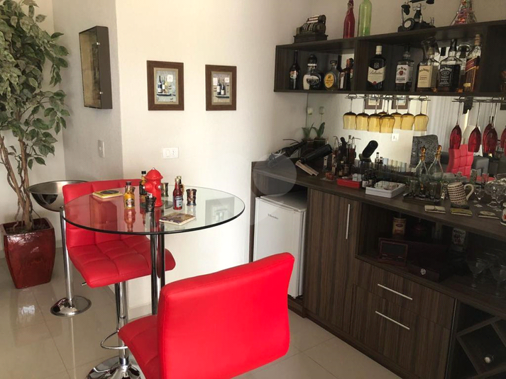 Foto REO1103191