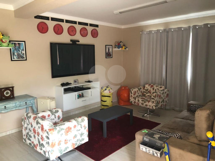 Foto REO1103191