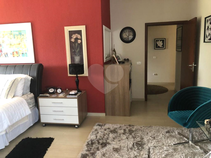 Foto REO1103191