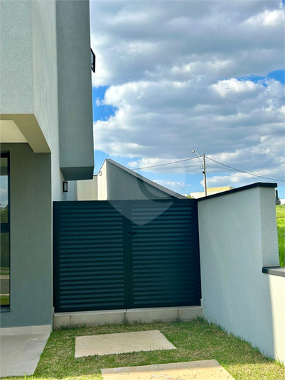 Foto REO1103201