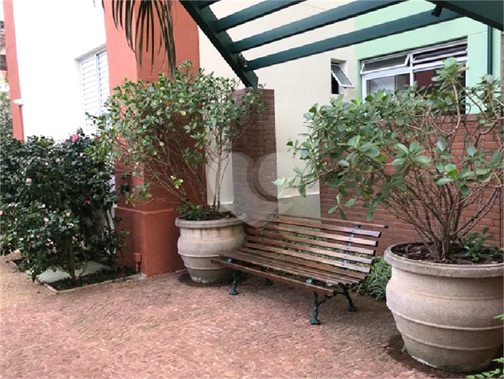 Foto REO1103202