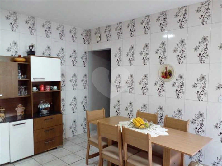 Foto REO1103226