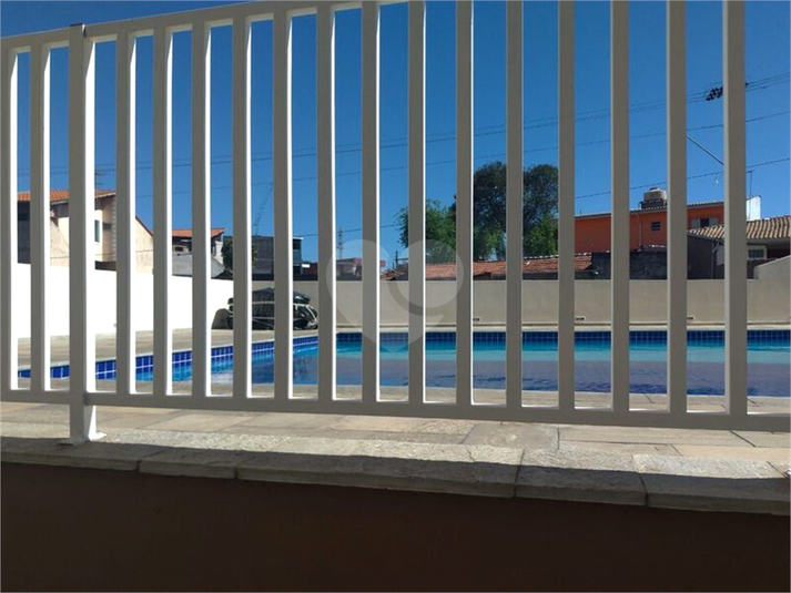 Foto REO1103240