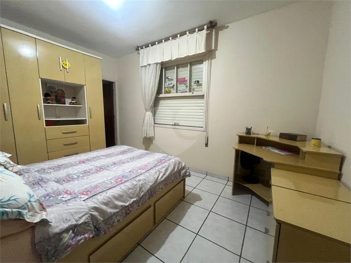 Foto REO1103257