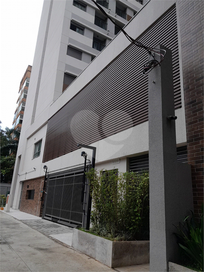 Foto REO1103266