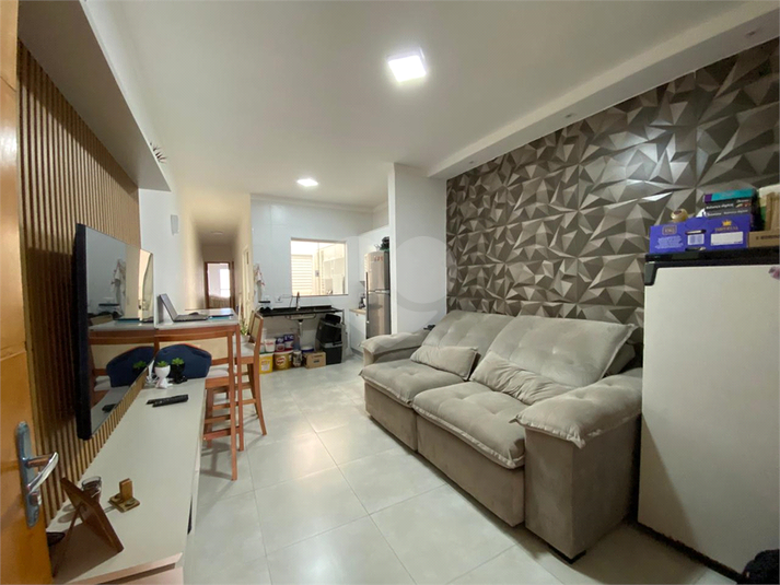 Foto REO1103270