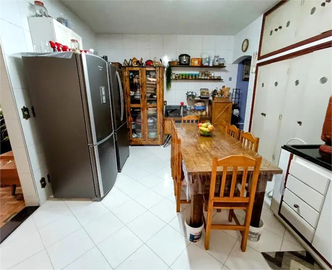 Foto REO1103272