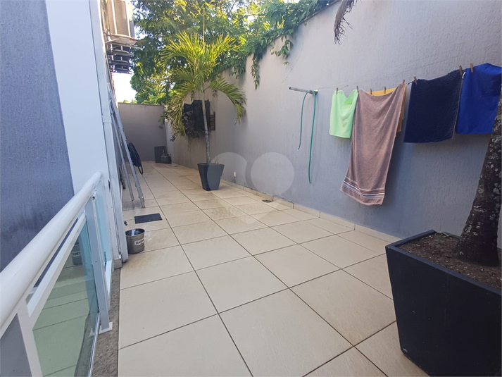 Foto REO1103284