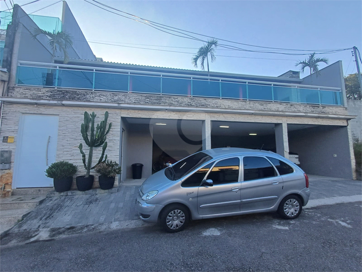 Foto REO1103284