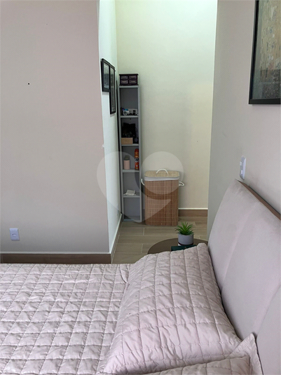 Foto REO1103285