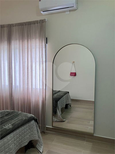 Foto REO1103285