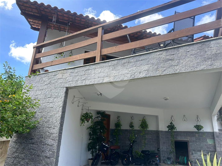 Foto REO1103324