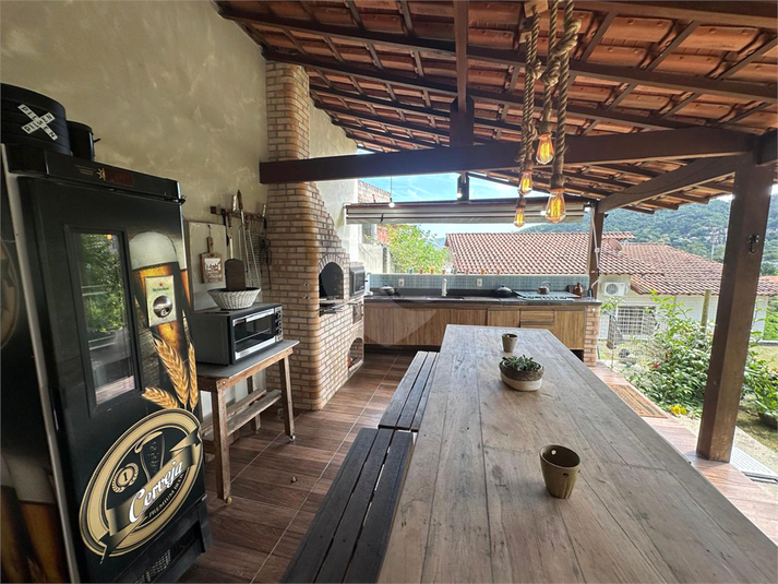 Foto REO1103324