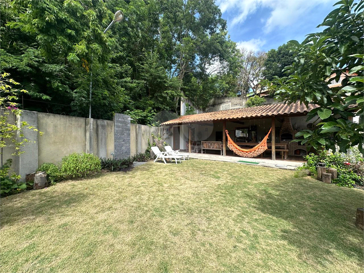 Foto REO1103324